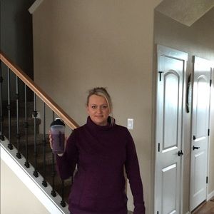 Meet your Posher, Lori